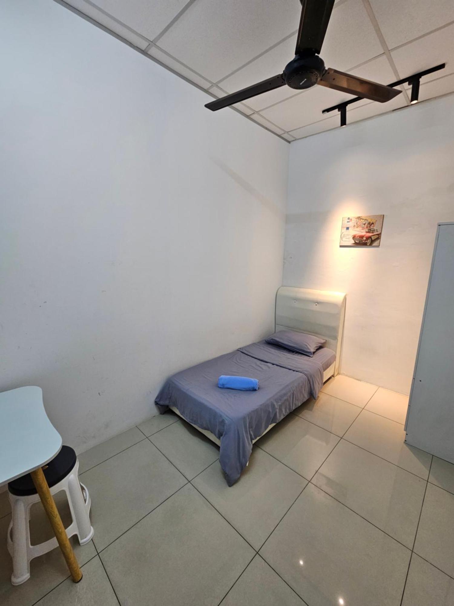 Color Mixed Home Hostel George Town Dış mekan fotoğraf