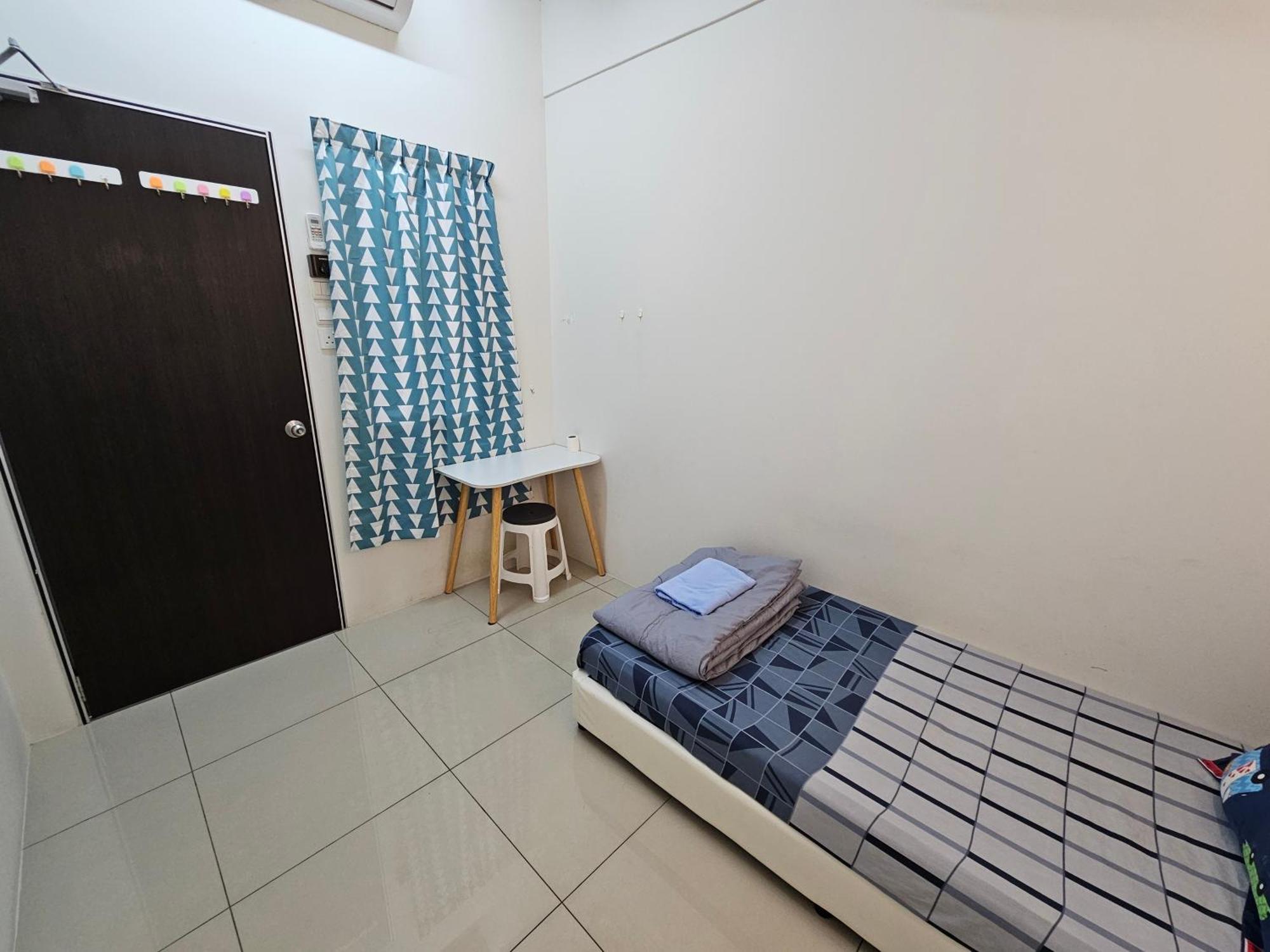 Color Mixed Home Hostel George Town Dış mekan fotoğraf