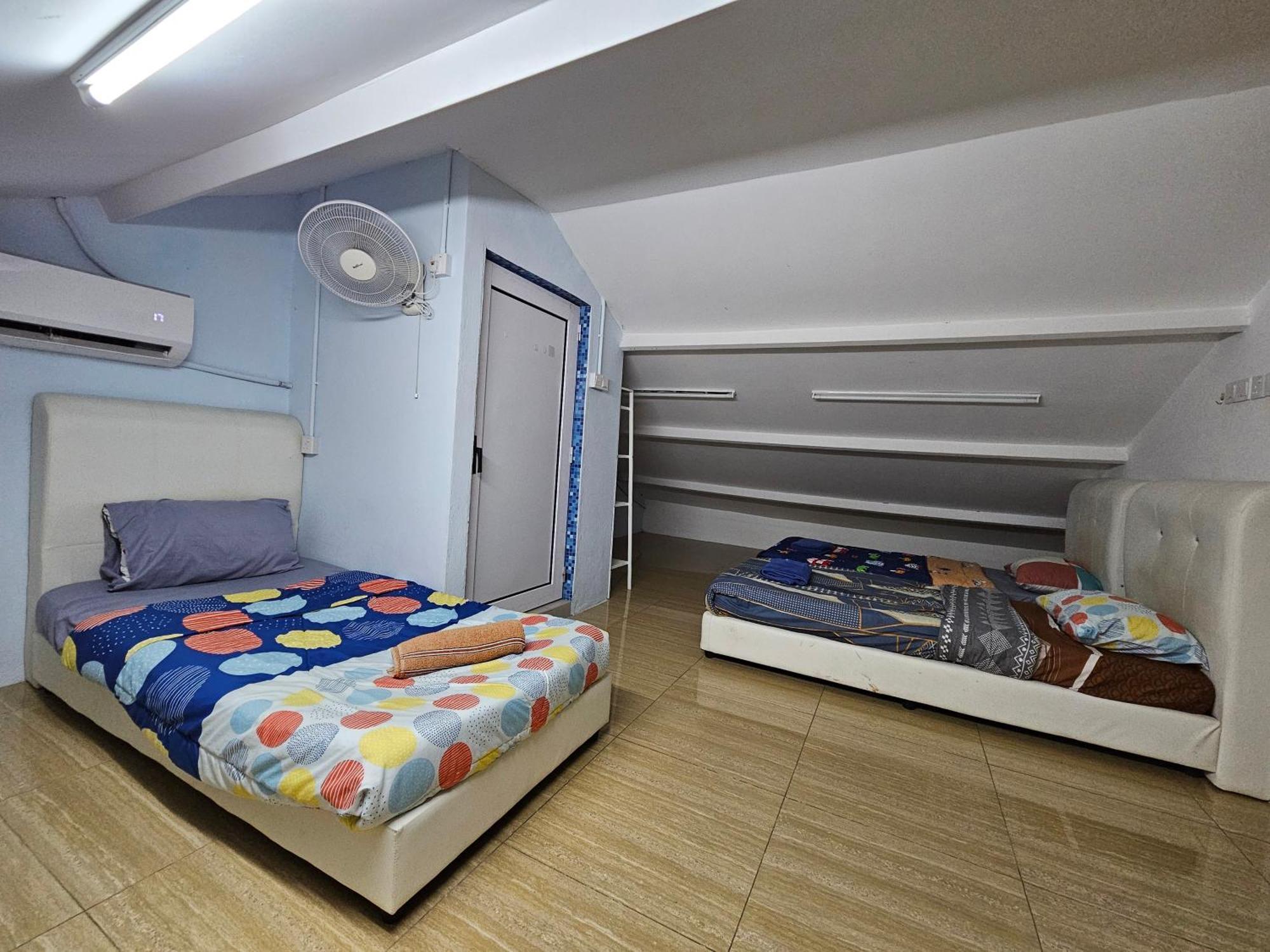 Color Mixed Home Hostel George Town Dış mekan fotoğraf